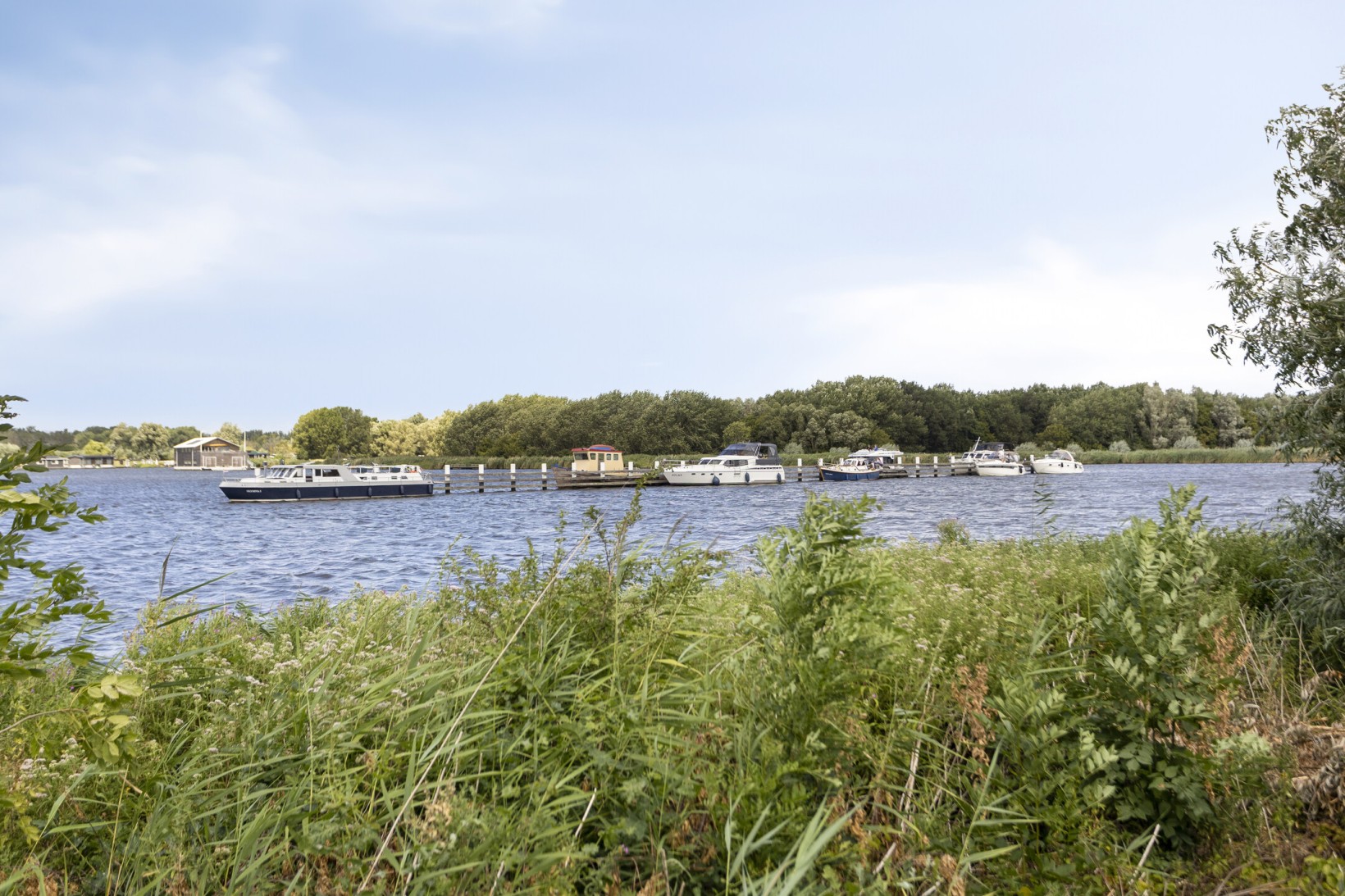 Tussenwoning te koop: Ringweg 43, Spaarndam