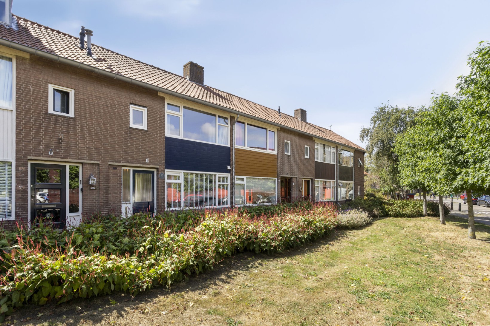 Tussenwoning te koop: Ringweg 43, Spaarndam
