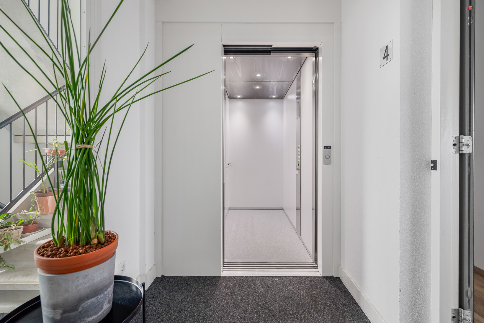 Appartement te koop: Dijkgraaf 4, Spaarndam
