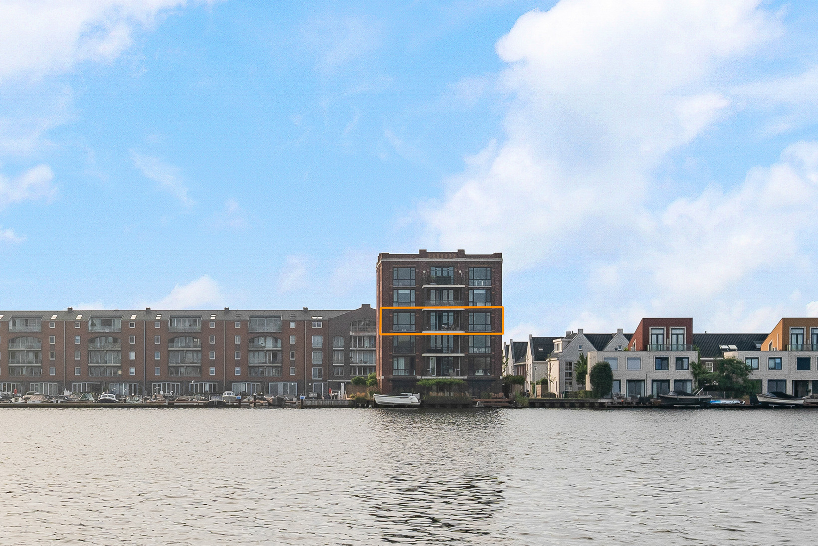 Appartement te koop: Dijkgraaf 4, Spaarndam