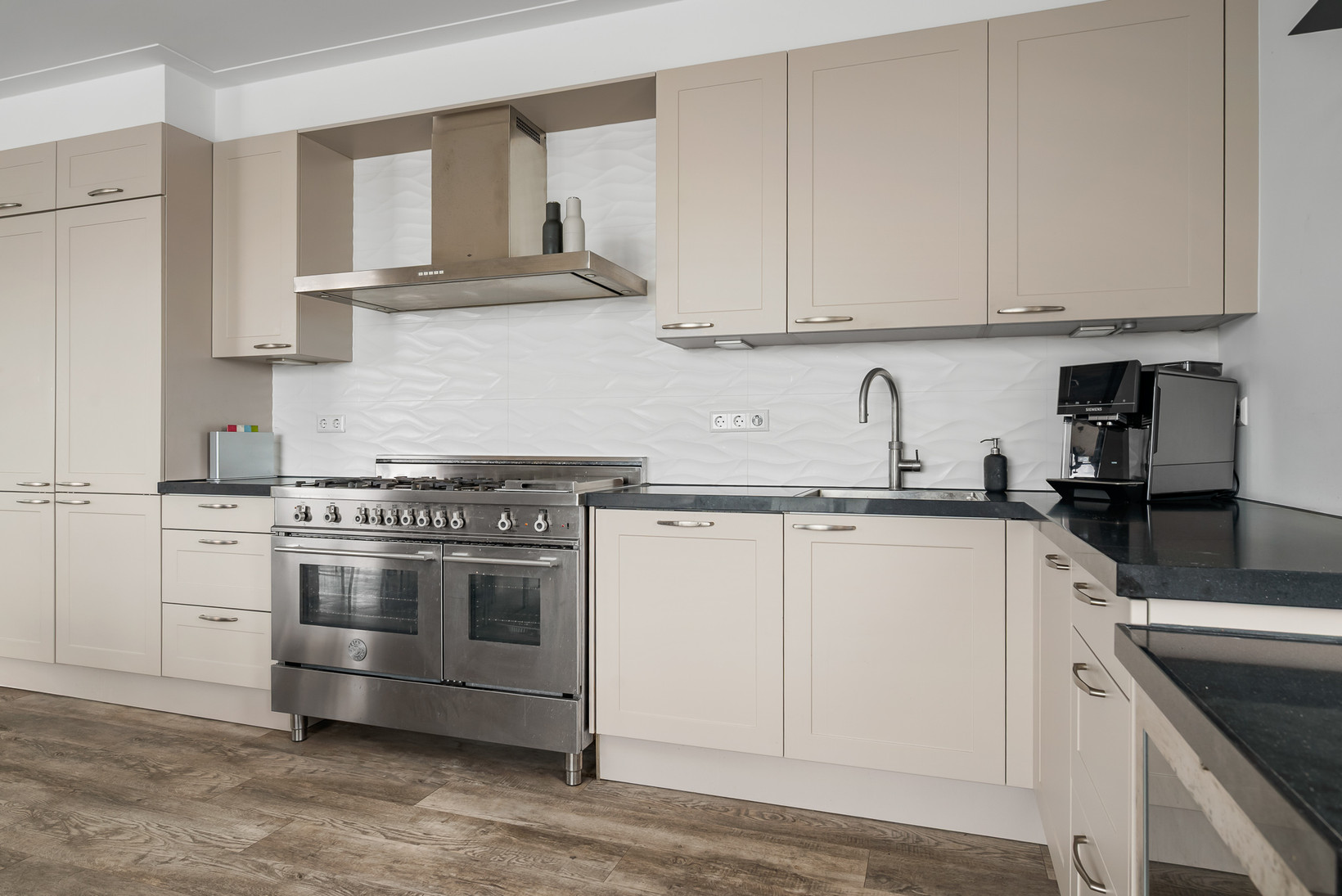 Appartement te koop: Dijkgraaf 4, Spaarndam
