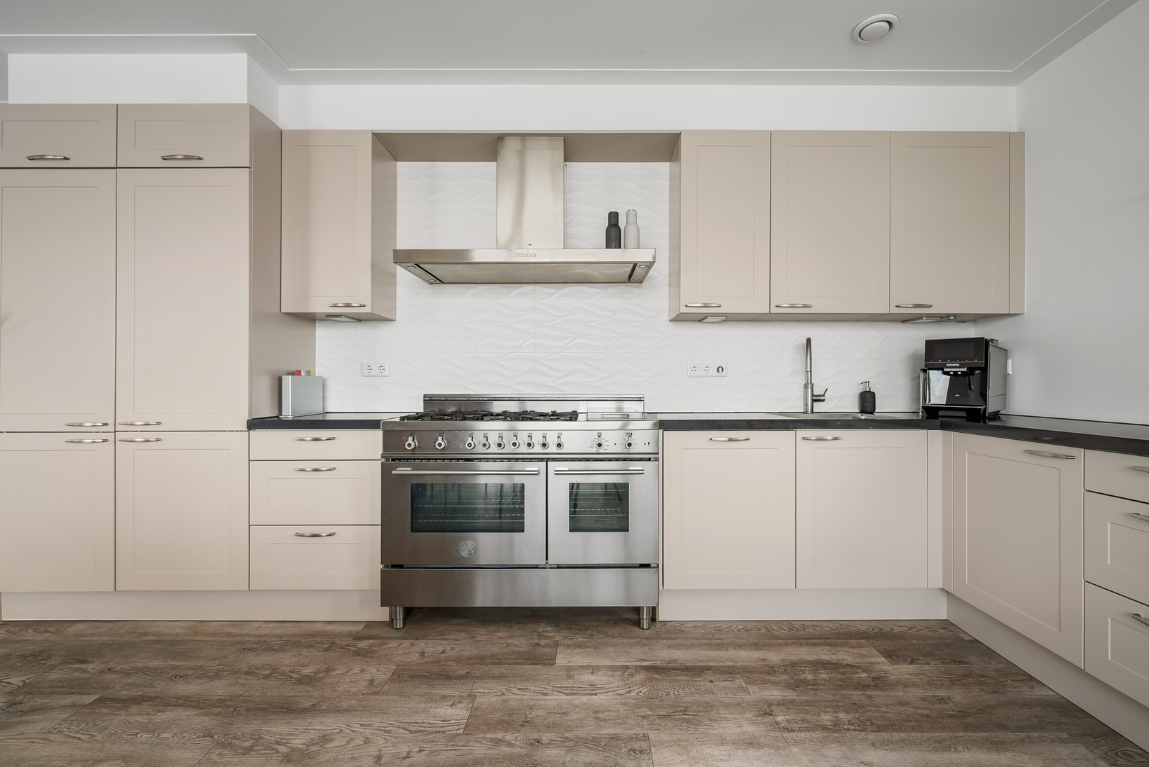 Appartement te koop: Dijkgraaf 4, Spaarndam