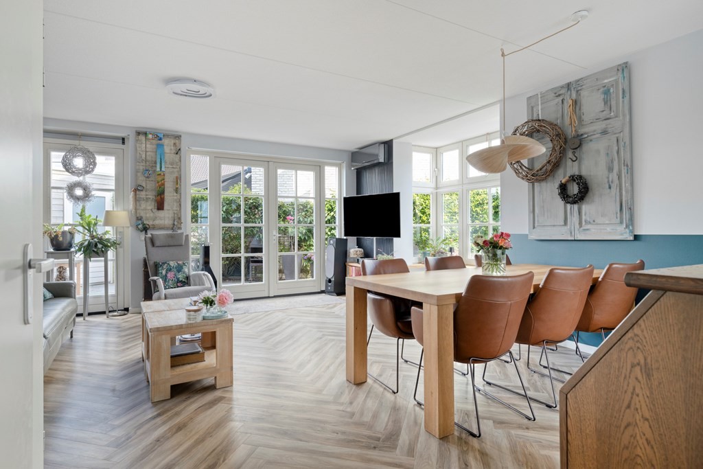 Hoekwoning te koop: Watergang 1, Spaarndam