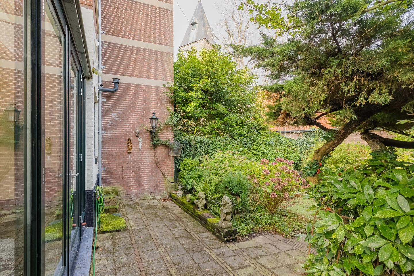 Twee-onder-één-kap te koop: Wüstelaan 97, Santpoort-Noord