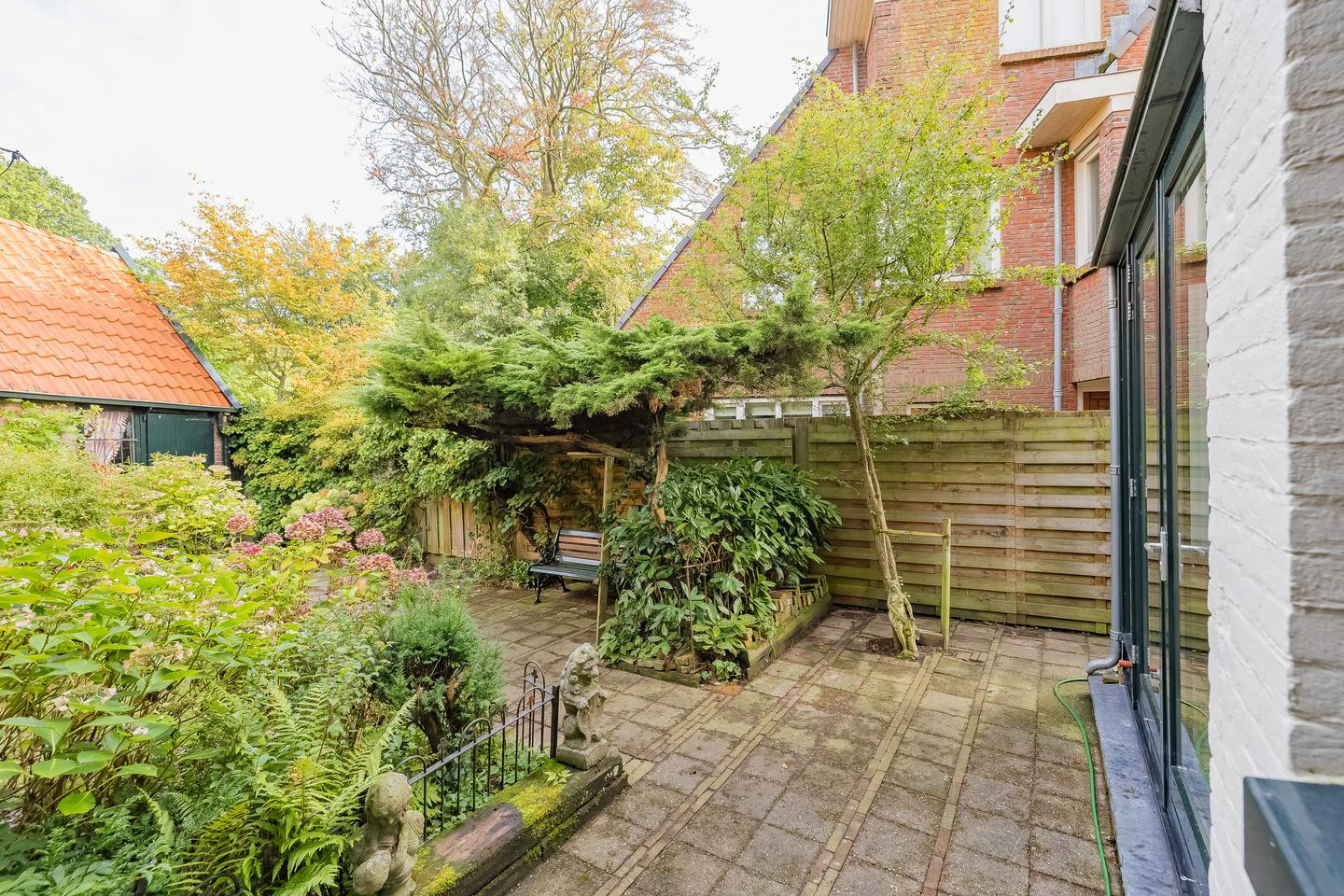 Twee-onder-één-kap te koop: Wüstelaan 97, Santpoort-Noord