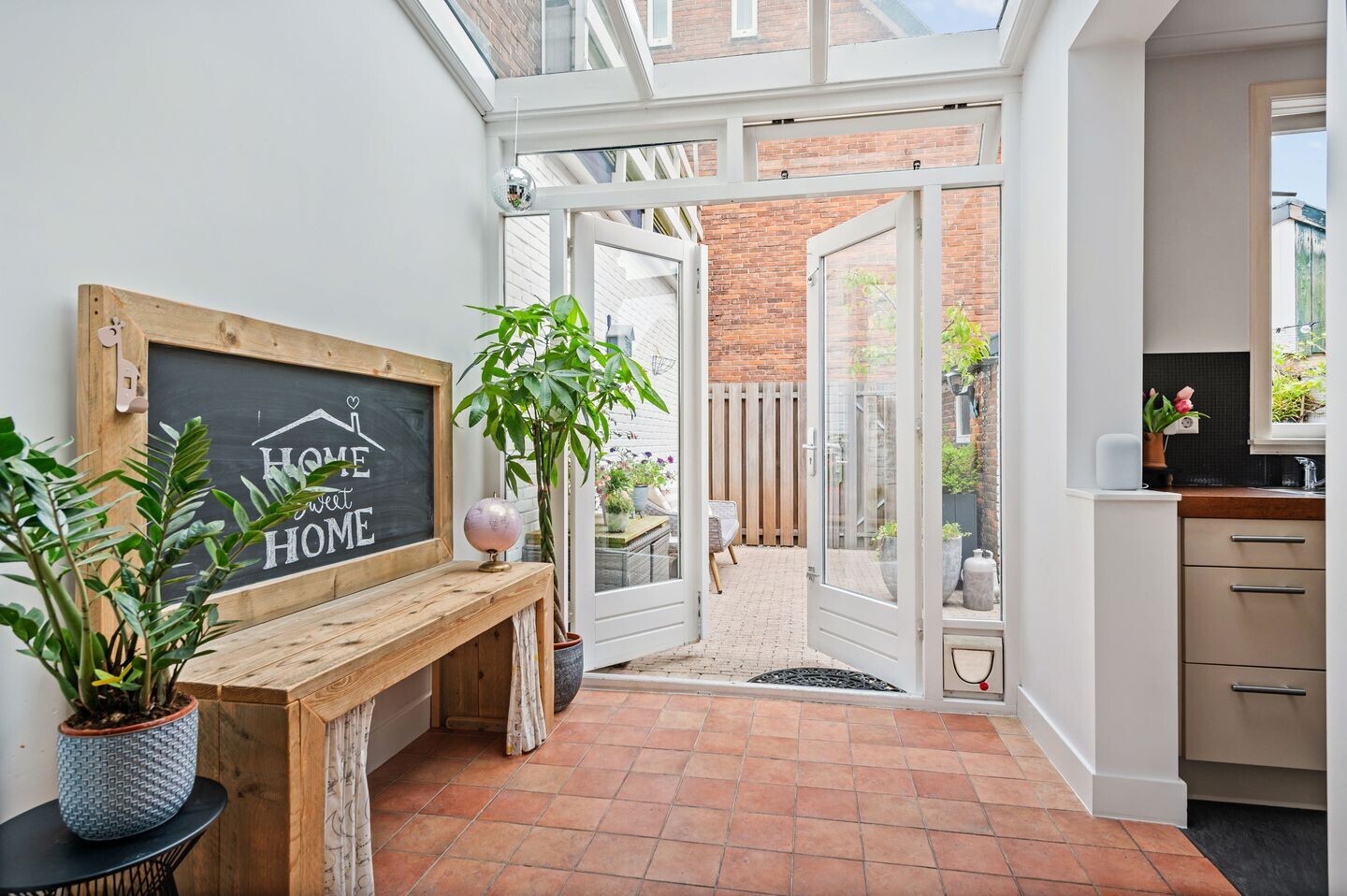 Tussenwoning te koop: Anemonenstraat 11, Santpoort-Noord