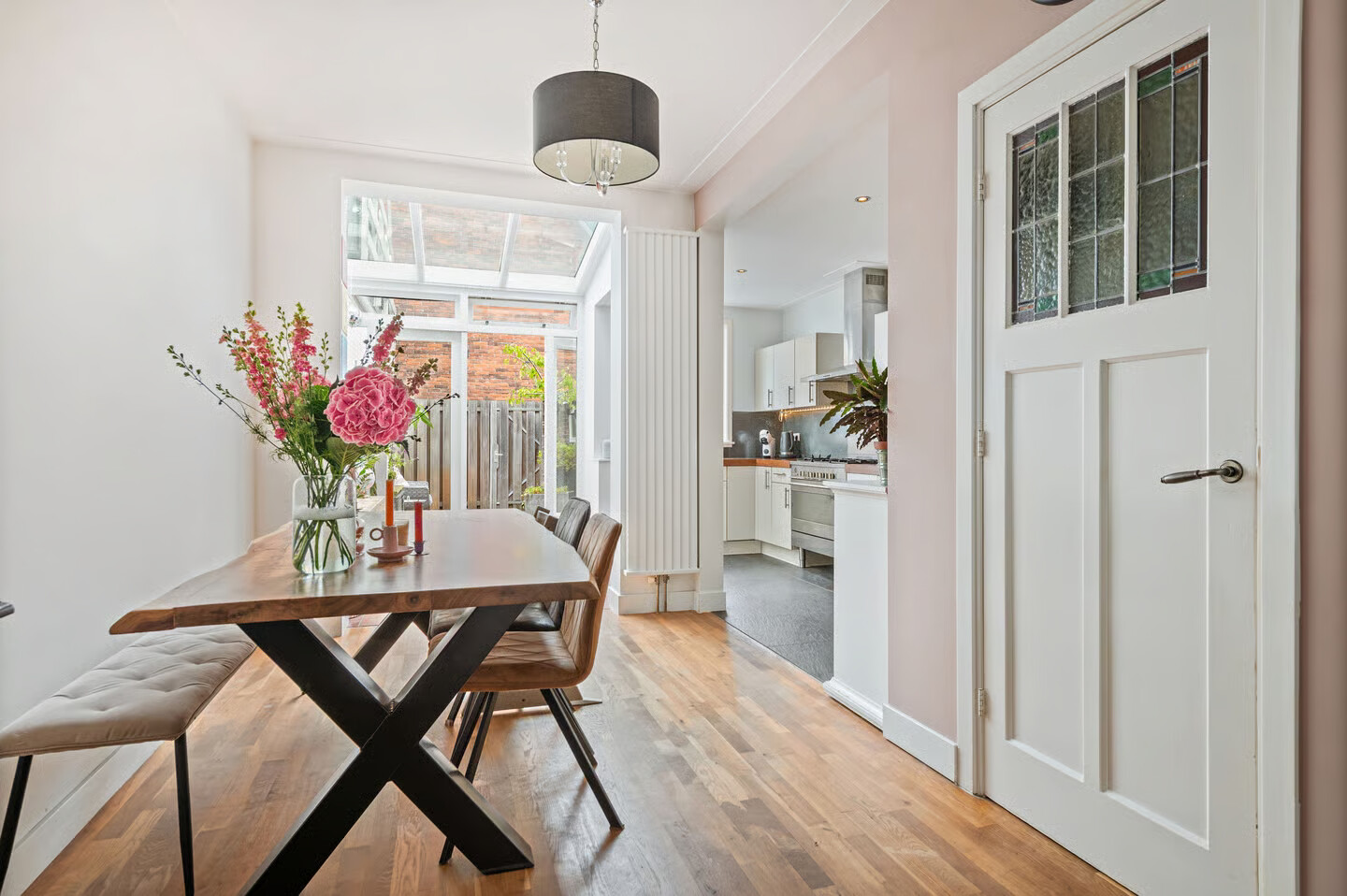 Tussenwoning te koop: Anemonenstraat 11, Santpoort-Noord