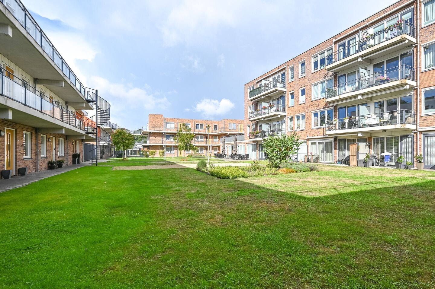 Appartement te koop: Biallosterskilaan 8A, Santpoort-Noord