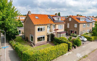 Huis te Wis. 25
