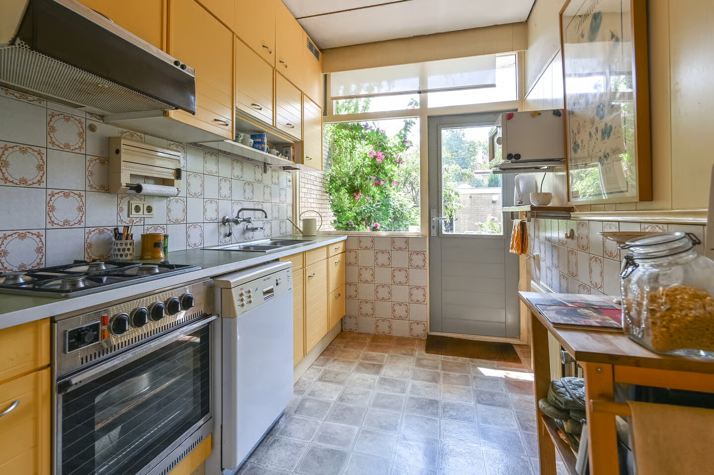 Hoekwoning te koop: Huis te Wissenlaan 34, Santpoort-Noord