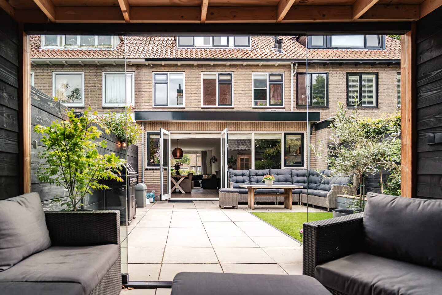 Tussenwoning te koop: Roos en Beeklaan 77, Santpoort-Noord