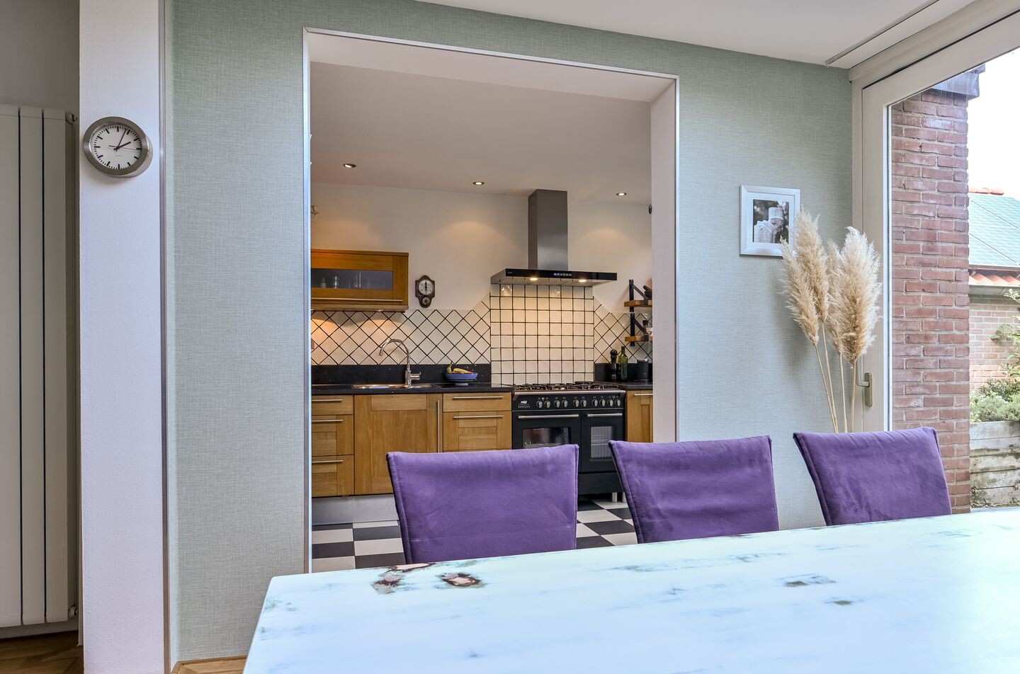 Twee-onder-één-kap te koop: Surinamestraat 1, Santpoort-Noord