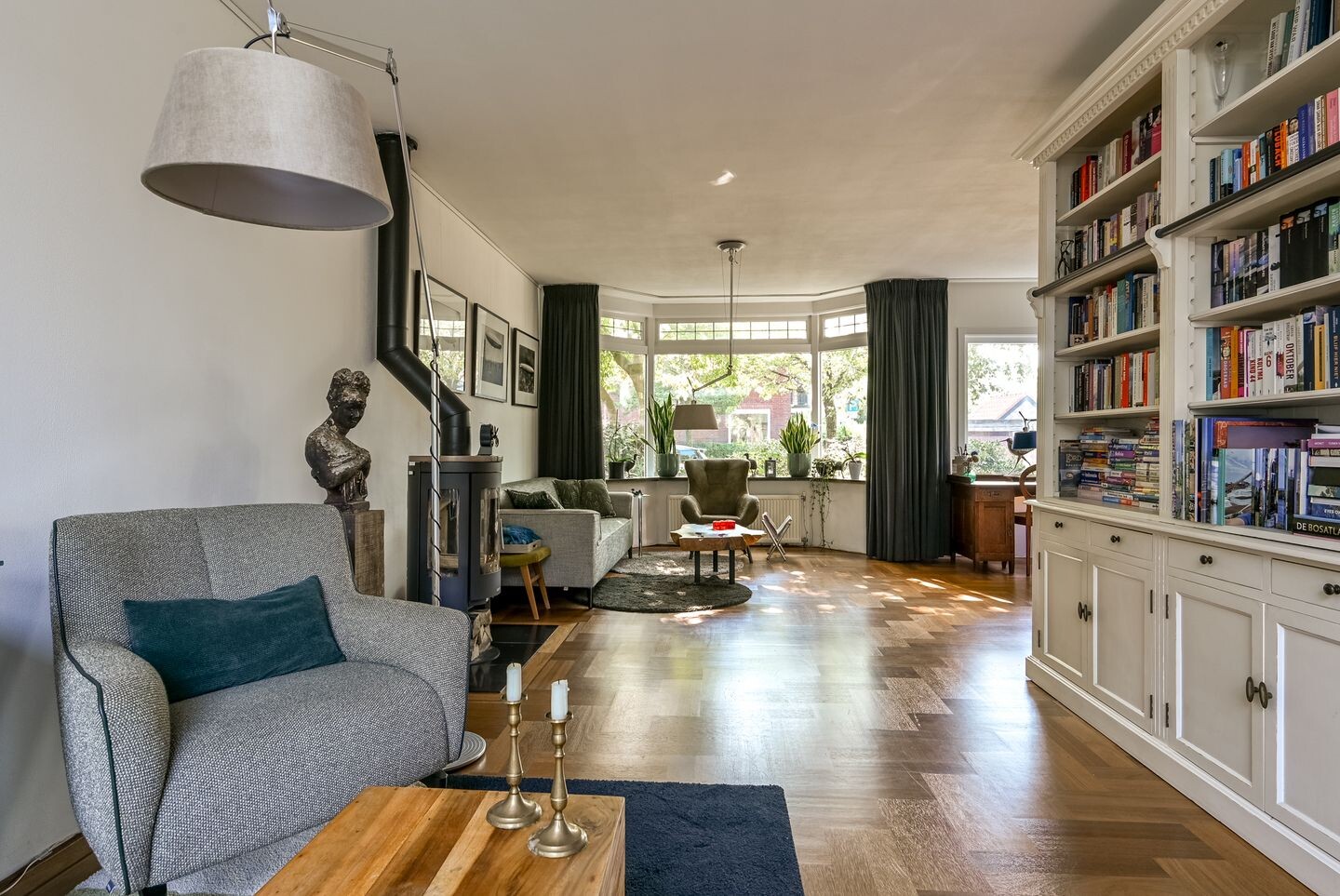Twee-onder-één-kap te koop: Surinamestraat 1, Santpoort-Noord