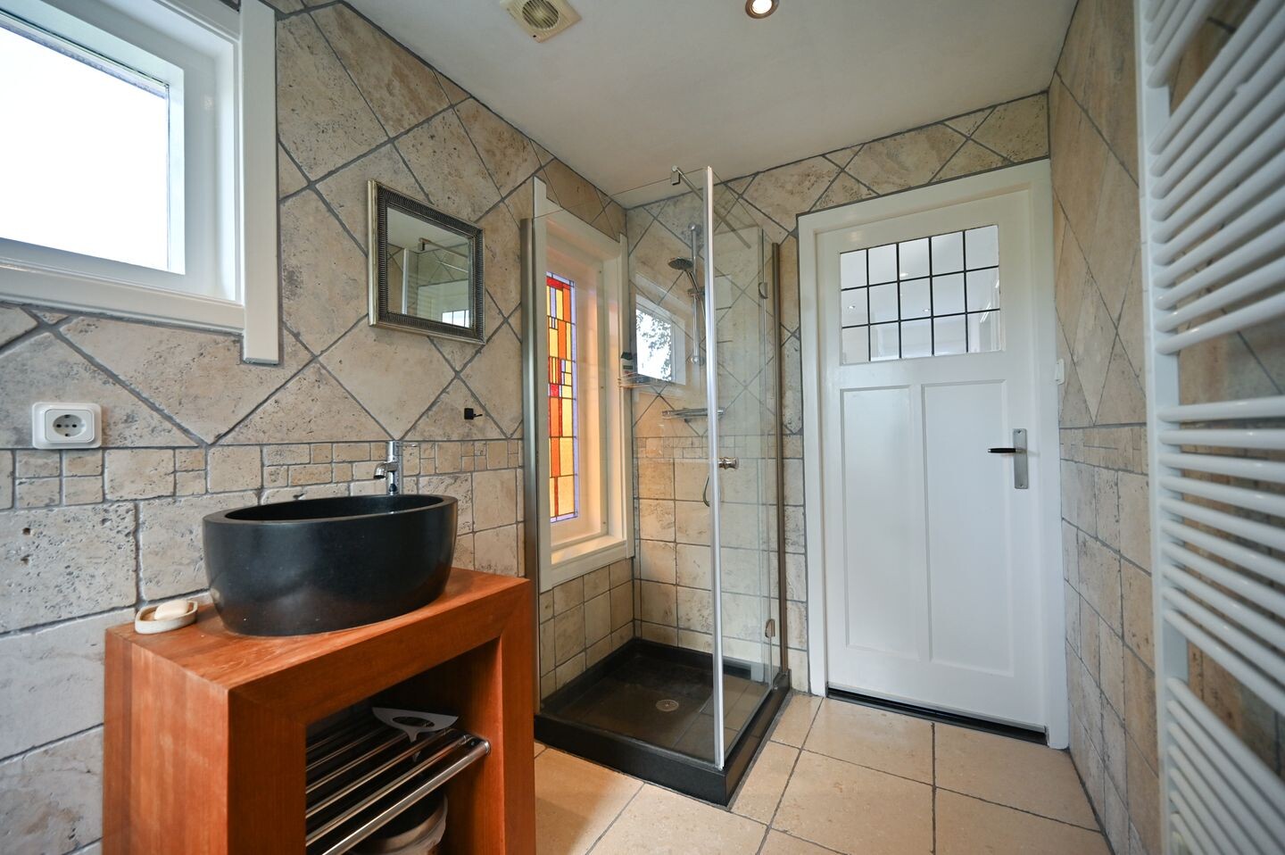 Twee-onder-één-kap te koop: Surinamestraat 1, Santpoort-Noord