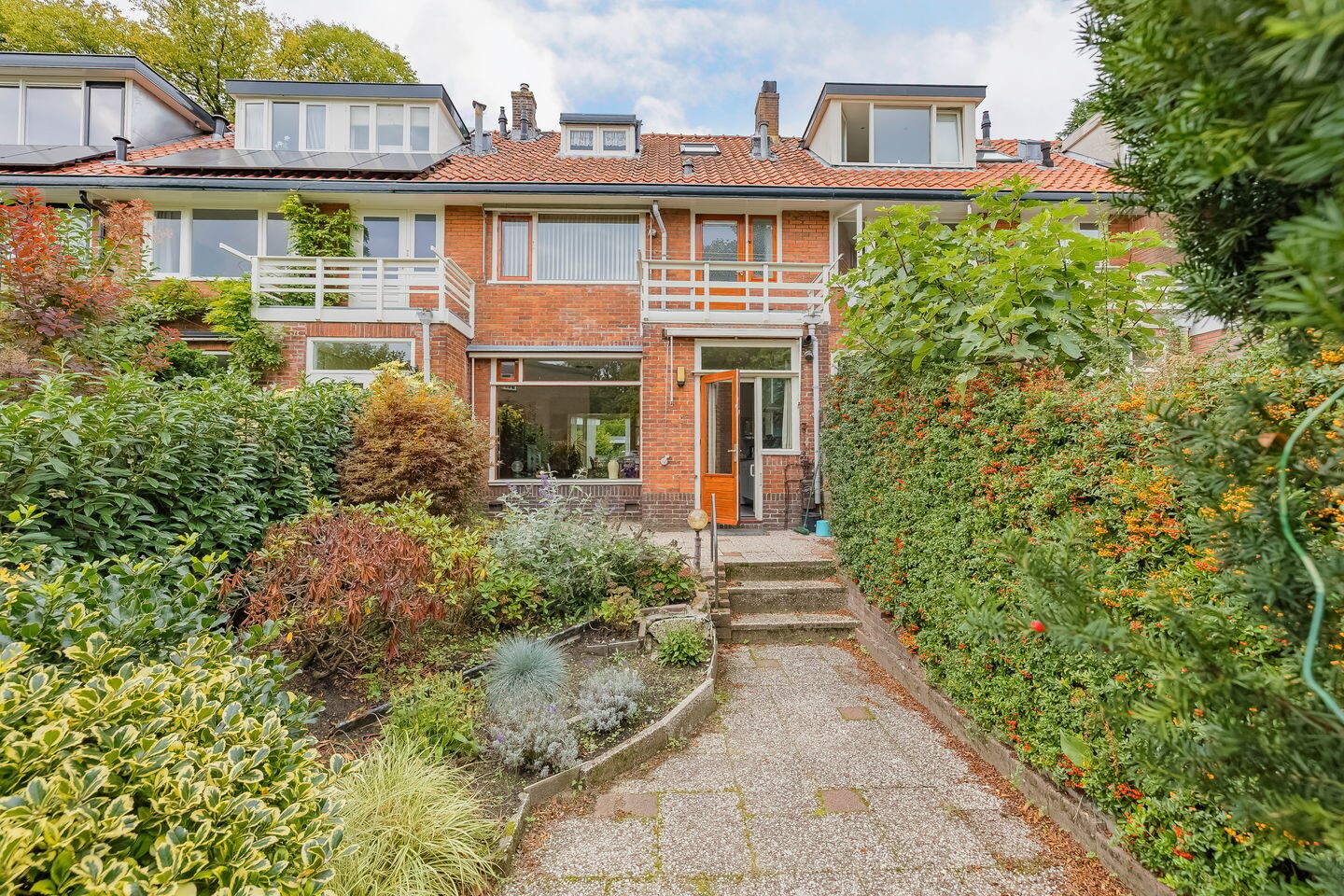 Tussenwoning te koop: Wüstelaan 50, Santpoort-Zuid