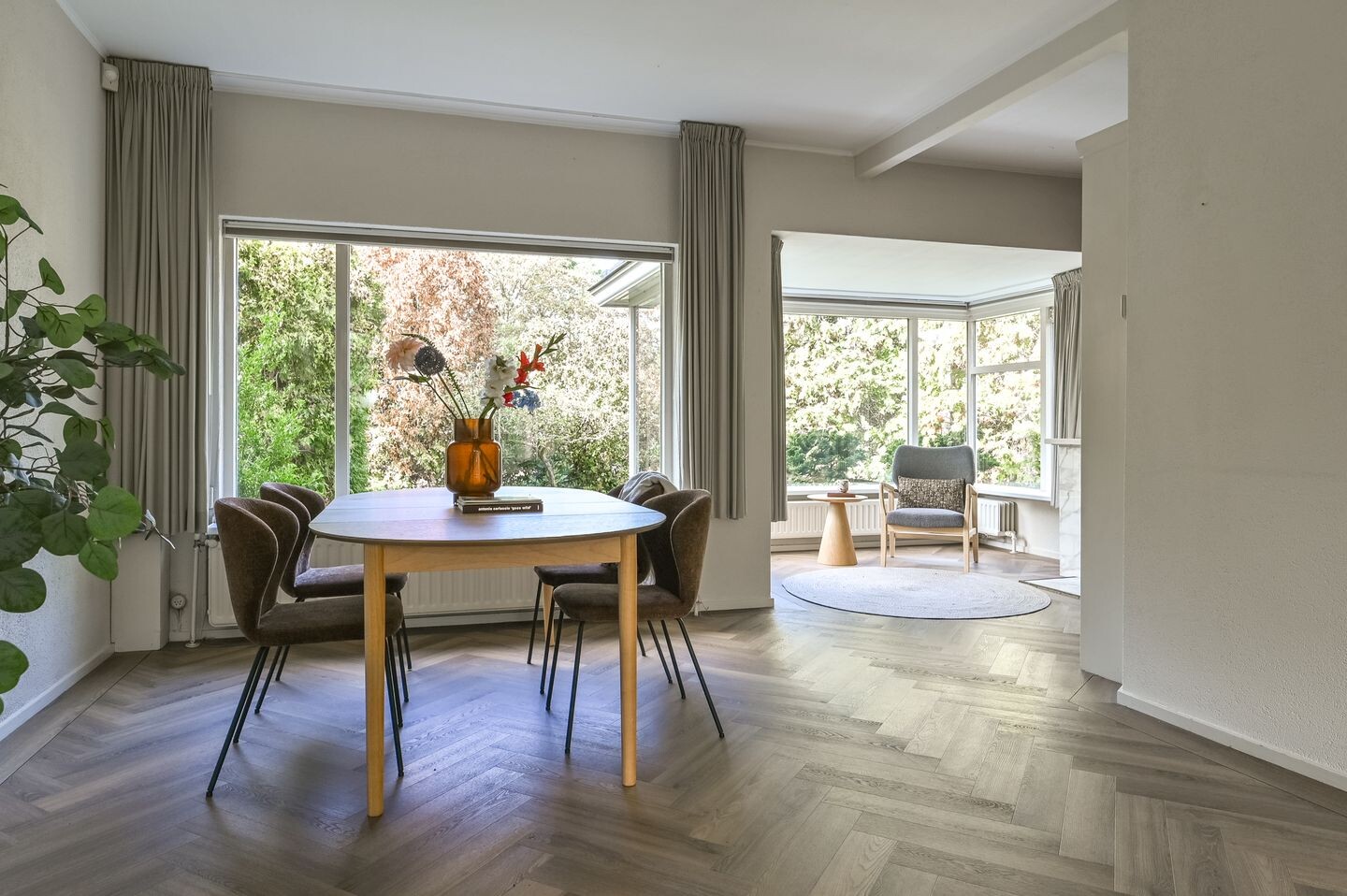 Twee-onder-één-kap te koop: Papenburghlaan 8, Santpoort-Zuid
