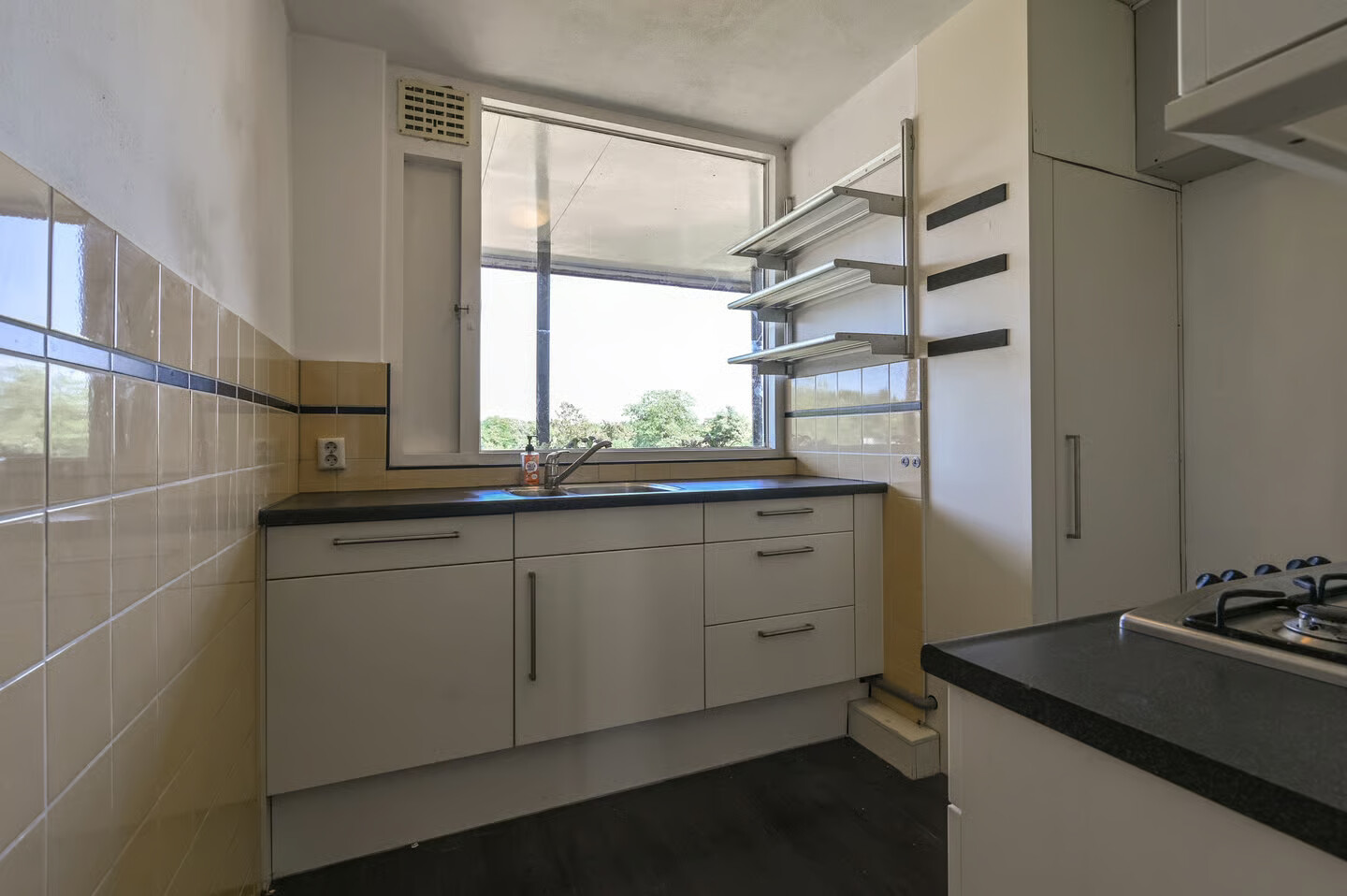 Appartement te koop: Van Dalenlaan 370, Santpoort-Zuid