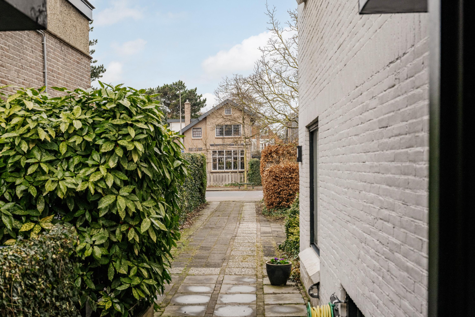 Tussenwoning te koop: Bronsteeweg 24, Heemstede