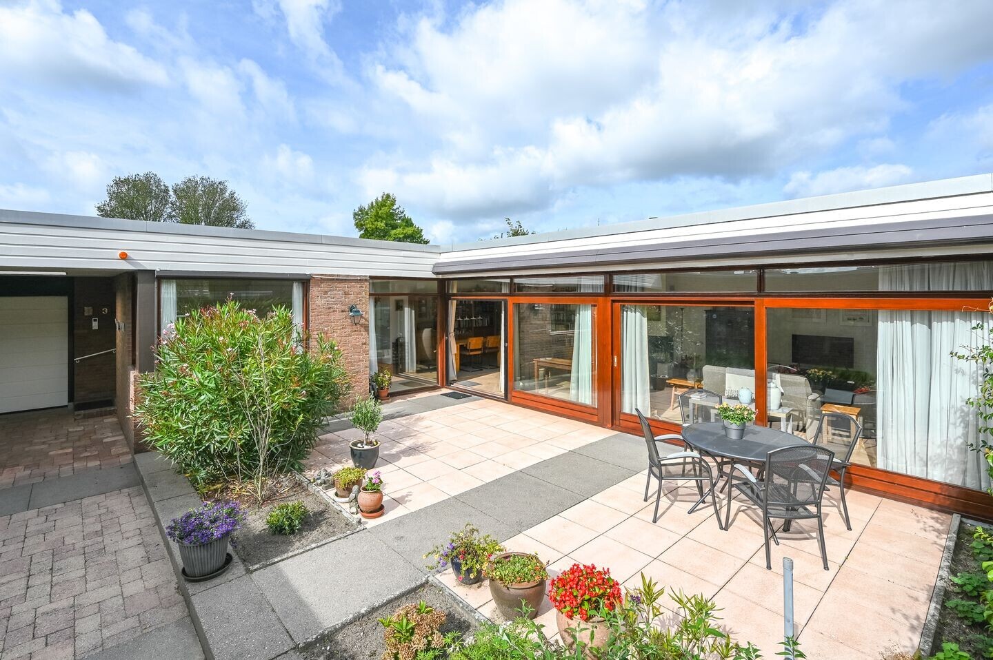 Tussenwoning te koop: M. Vaumontlaan 3, Heemstede