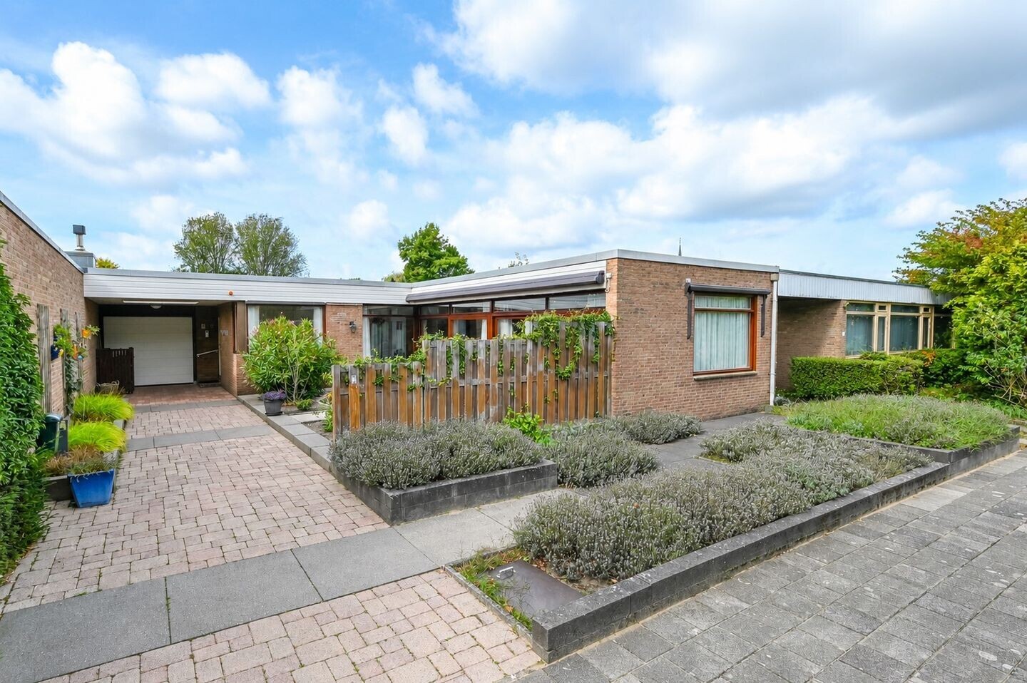 Tussenwoning te koop: M. Vaumontlaan 3, Heemstede