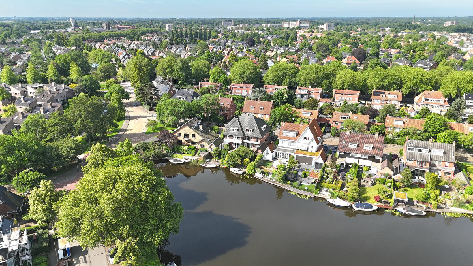 Tussenwoning te koop: Frans Lisztlaan 27, Heemstede