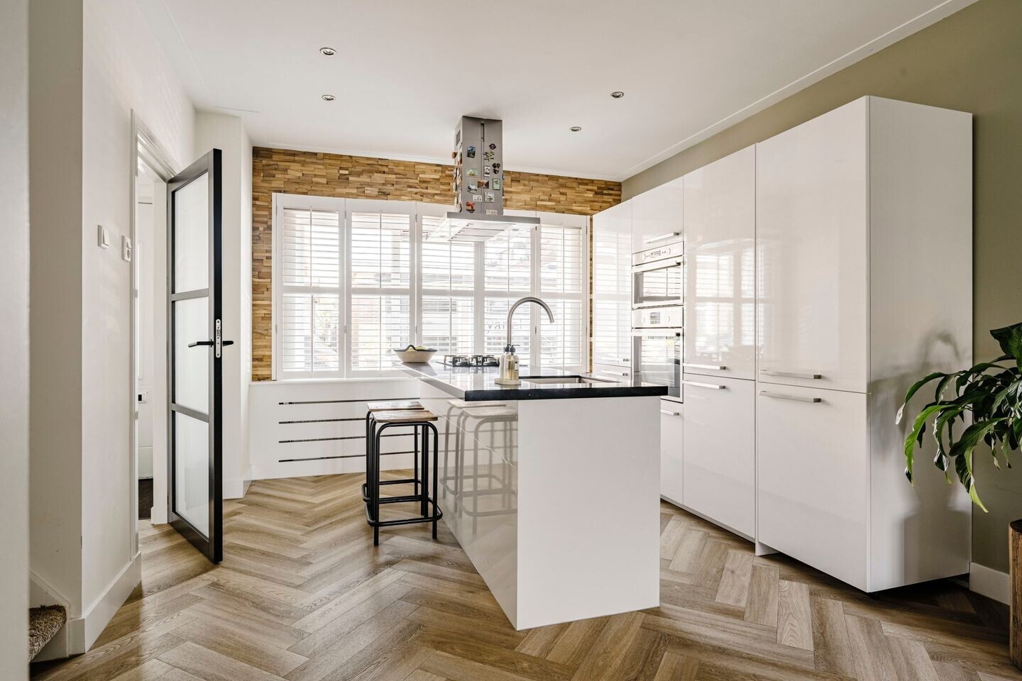 Tussenwoning te koop: Sumatrastraat 11, Heemstede