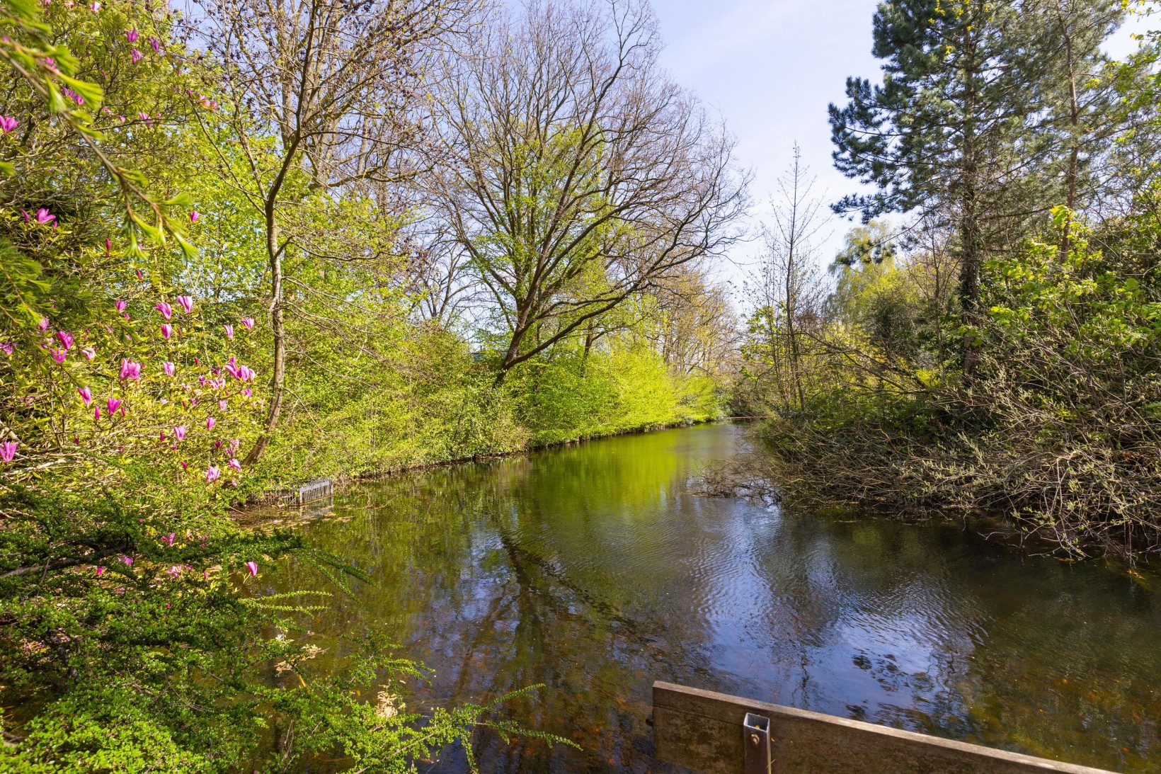 Hoekwoning te koop: de Ruyterlaan 24, Bennebroek