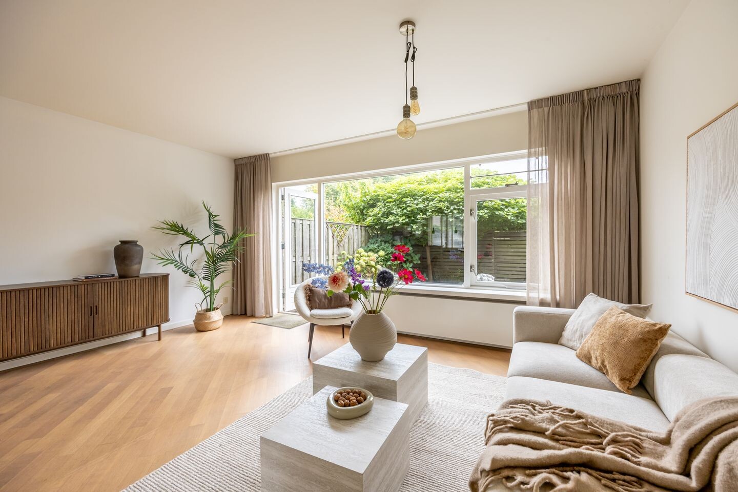 Tussenwoning te koop: van Kinsbergenlaan 50, Bennebroek