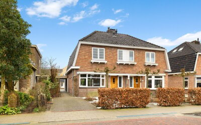 Raadhuislaan 33