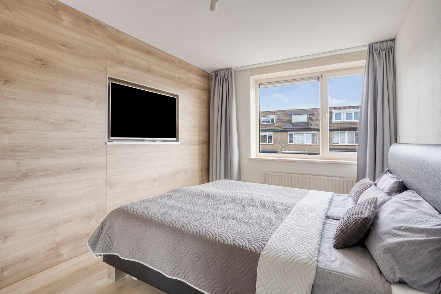 Tussenwoning te koop: Söderblomstraat 31, Hoofddorp