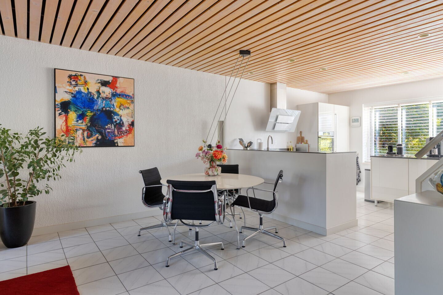 Tussenwoning te koop: Söderblomstraat 137, Hoofddorp