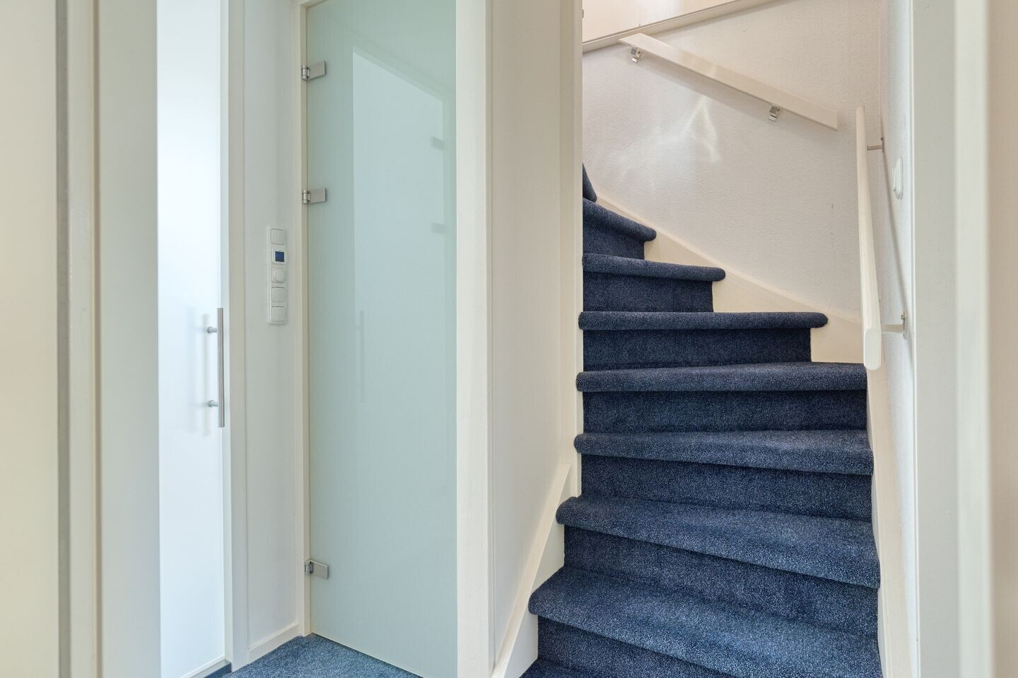 Tussenwoning te koop: Söderblomstraat 137, Hoofddorp