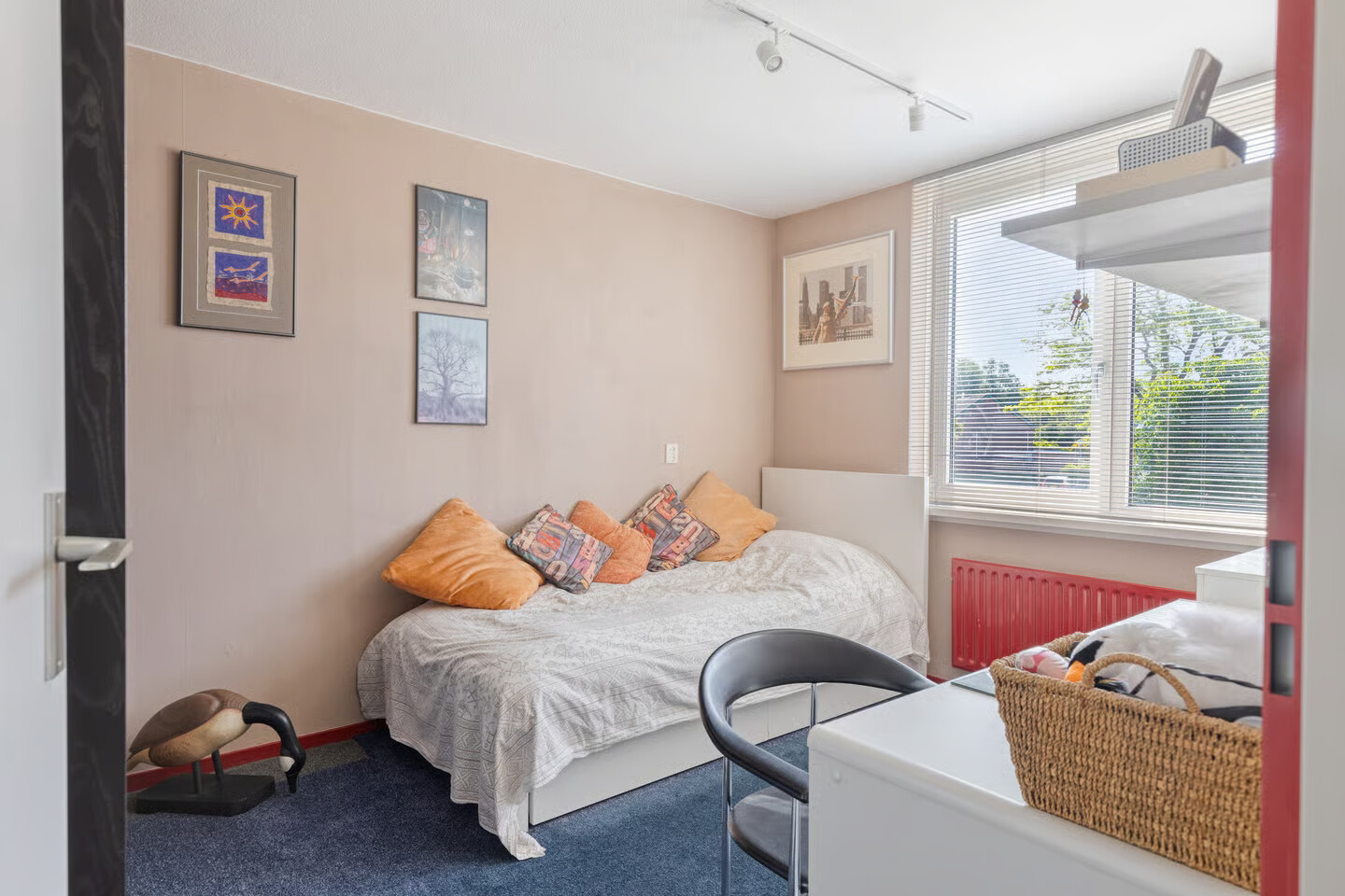Tussenwoning te koop: Söderblomstraat 137, Hoofddorp