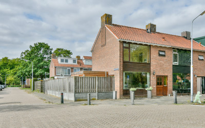 Beemsterstraat 64