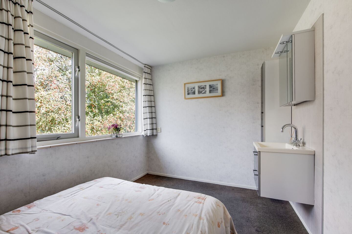 Tussenwoning te koop: Van den Berghlaan 415, Hoofddorp