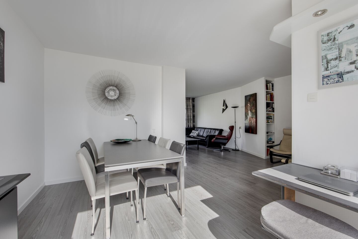 Tussenwoning te koop: Van den Berghlaan 415, Hoofddorp