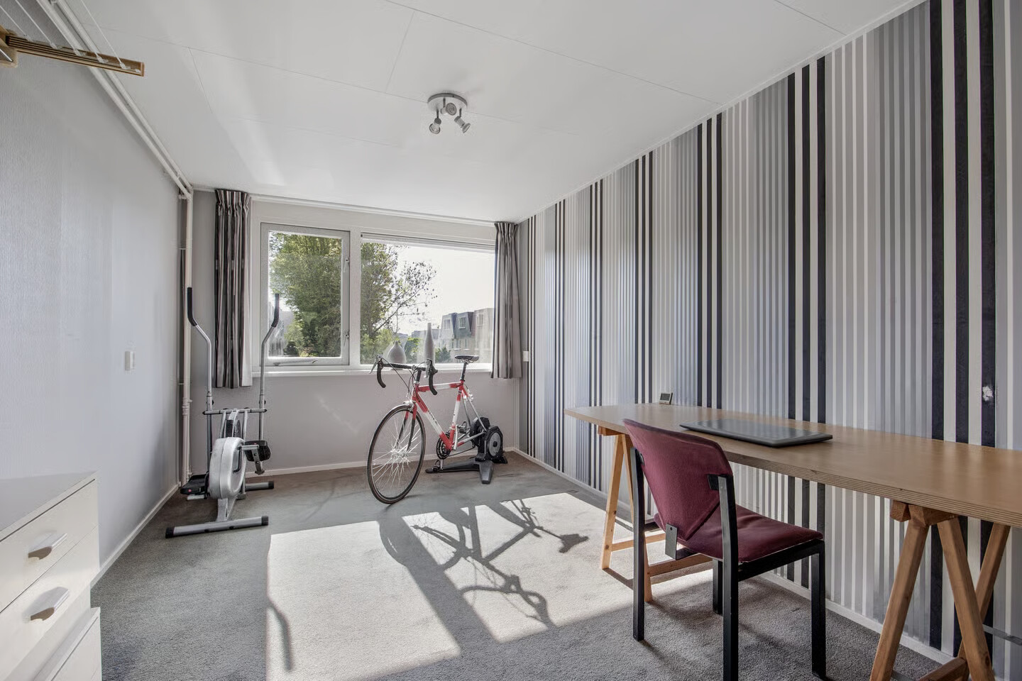 Tussenwoning te koop: Van den Berghlaan 415, Hoofddorp