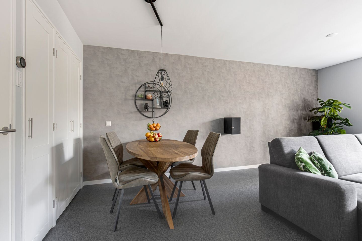 Appartement te koop: Van den Berghlaan 471, Hoofddorp