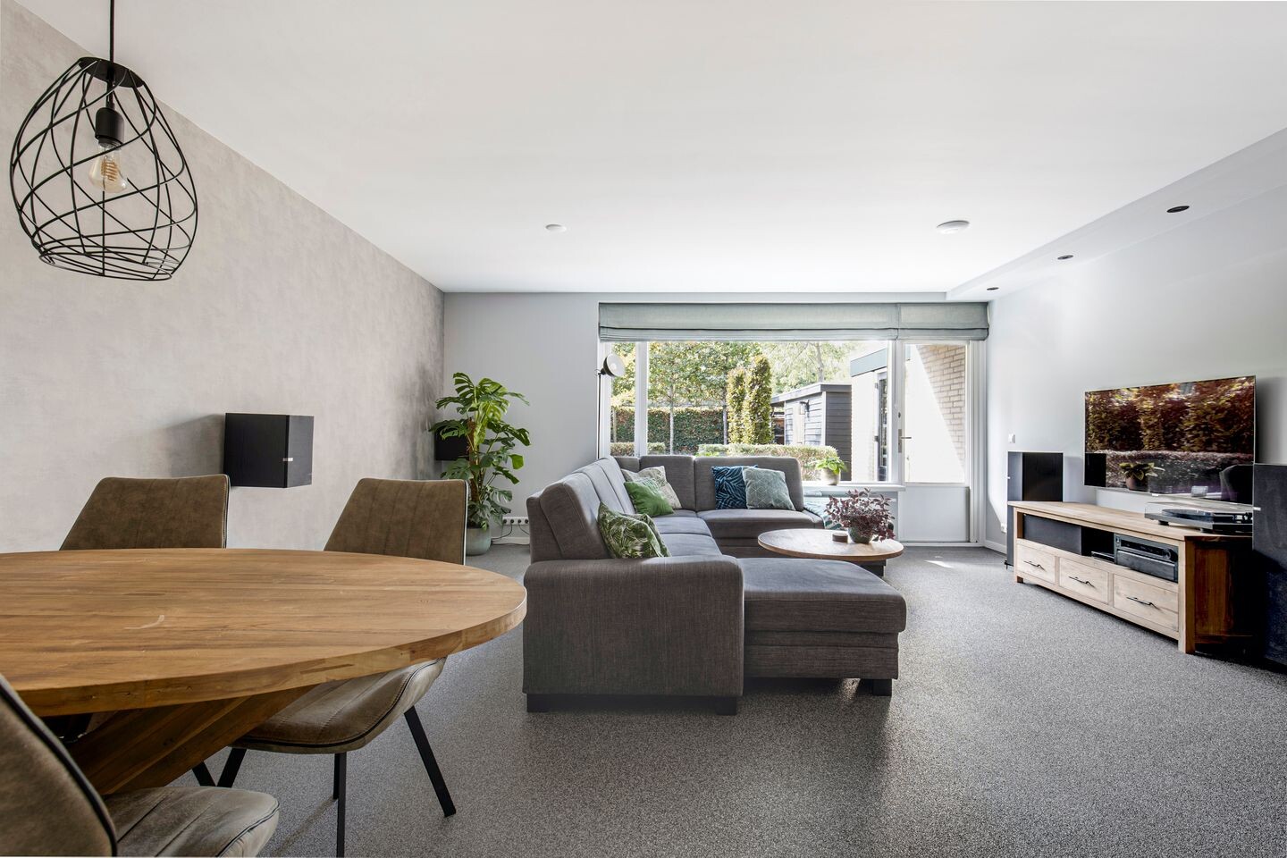 Appartement te koop: Van den Berghlaan 471, Hoofddorp