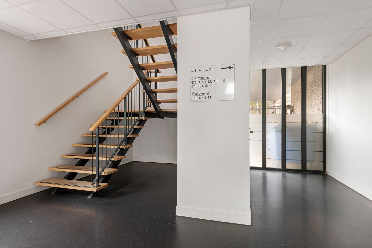 Appartement te koop: Hoofdweg 676L, Hoofddorp