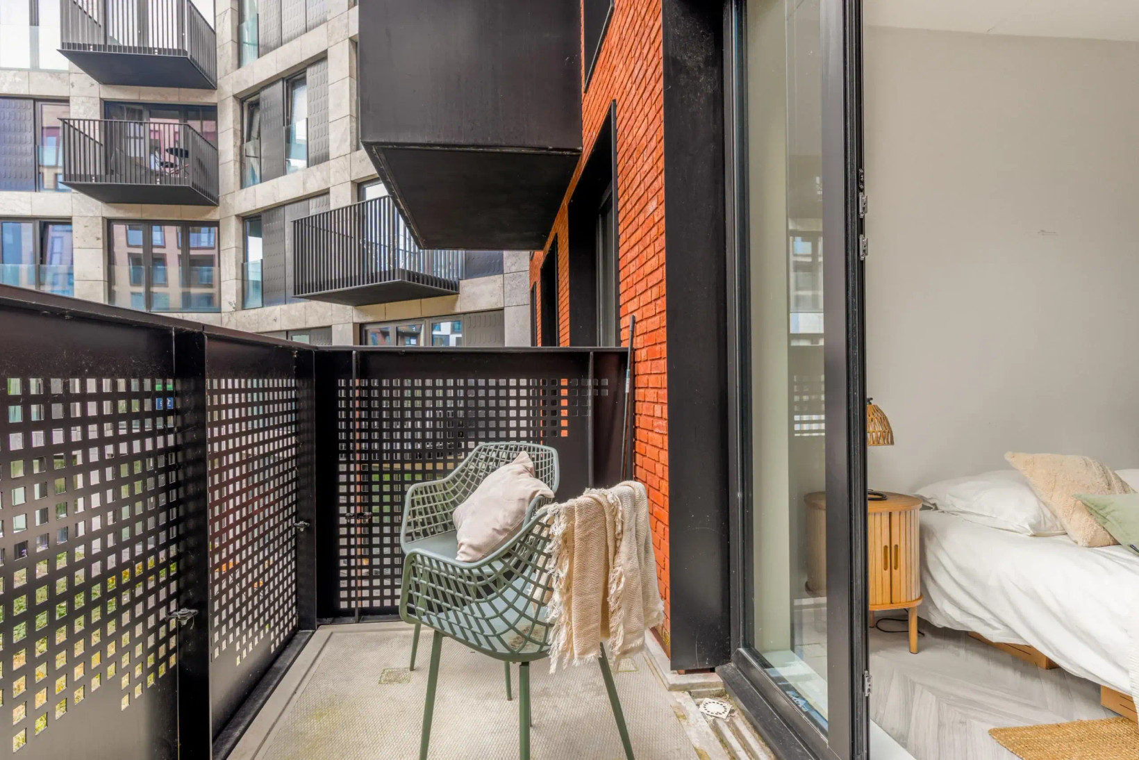 Appartement te koop: Mies van der Rohestraat 141, Hoofddorp