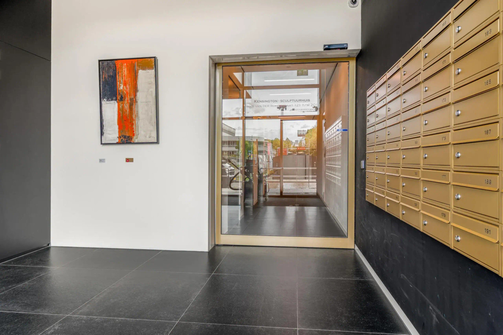 Appartement te koop: Mies van der Rohestraat 141, Hoofddorp