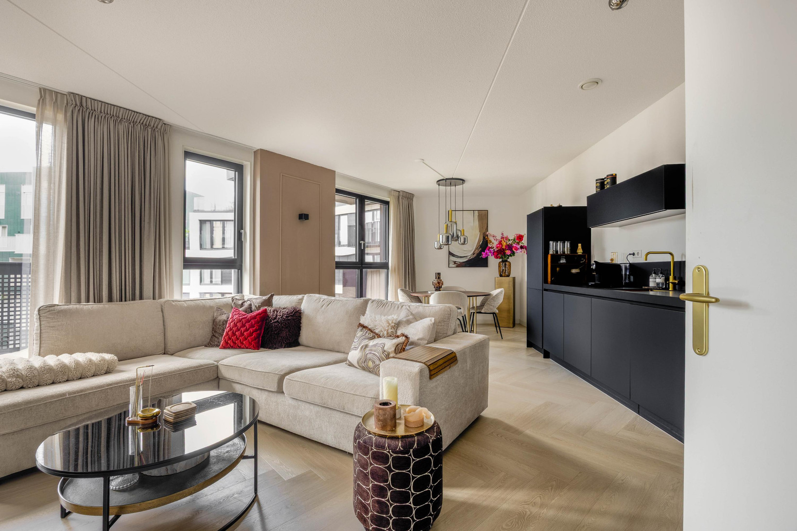 Appartement te koop: Mies van der Rohestraat 175, Hoofddorp