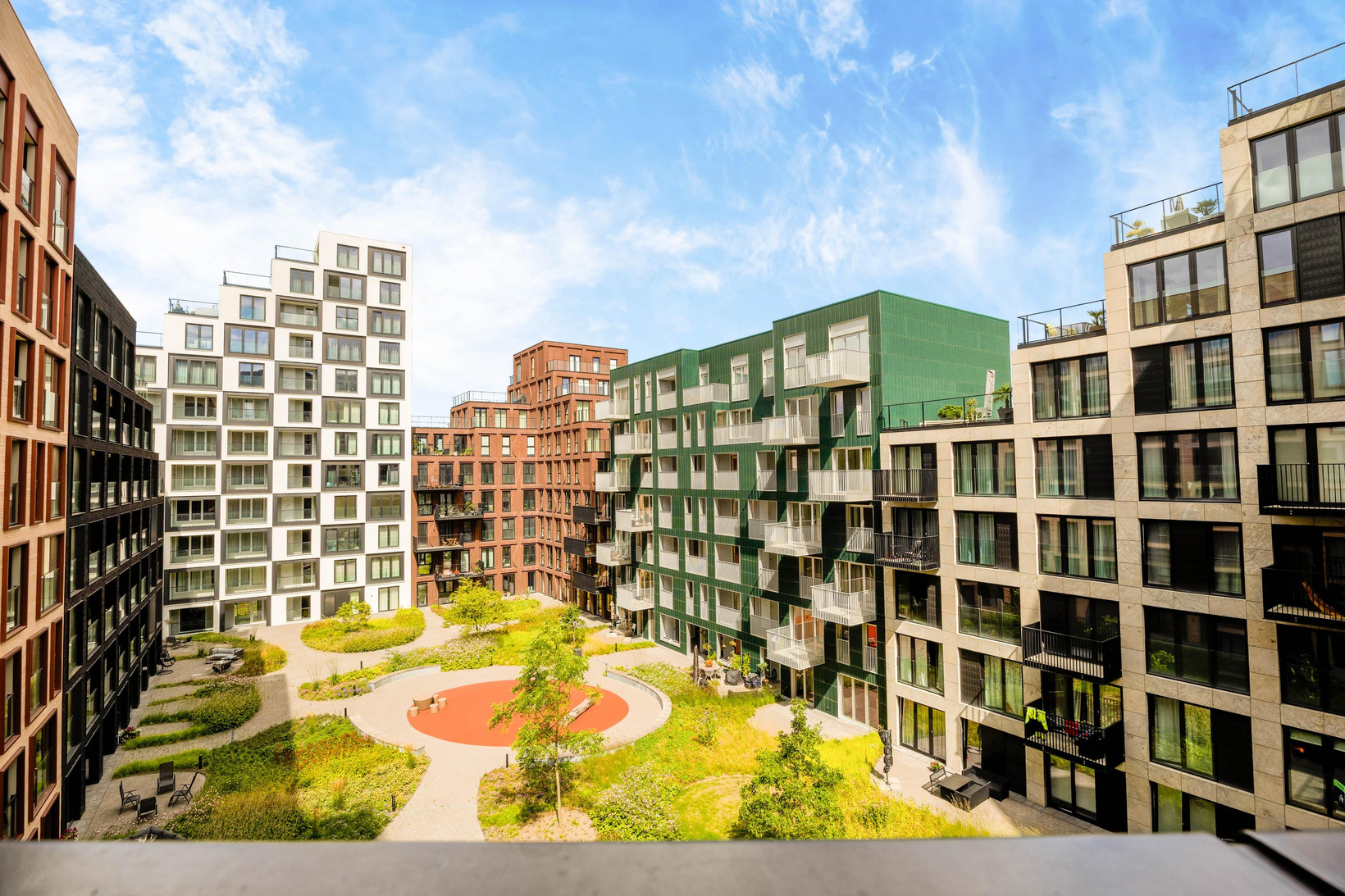 Appartement te koop: Mies van der Rohestraat 175, Hoofddorp