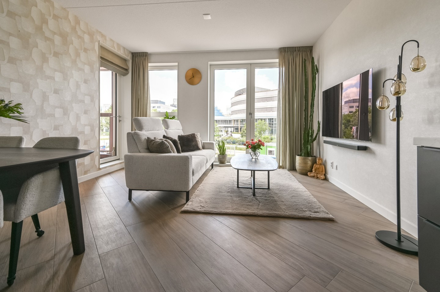Appartement te koop: Mies van der Rohestraat 63, Hoofddorp