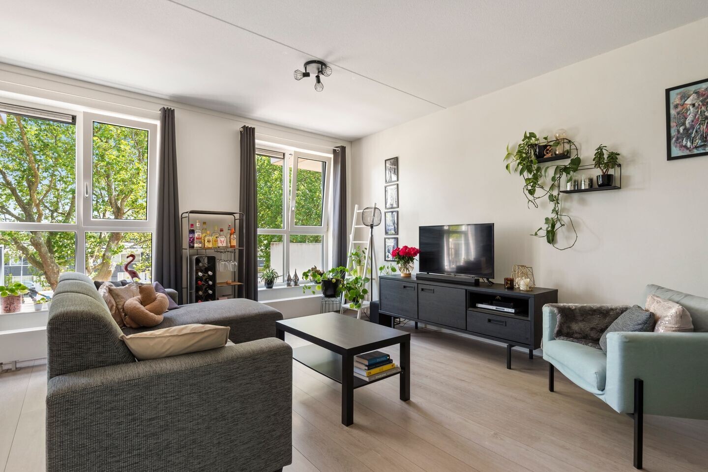 Appartement te koop: Van Lijnden van Hemmenstraat 159, Hoofddorp