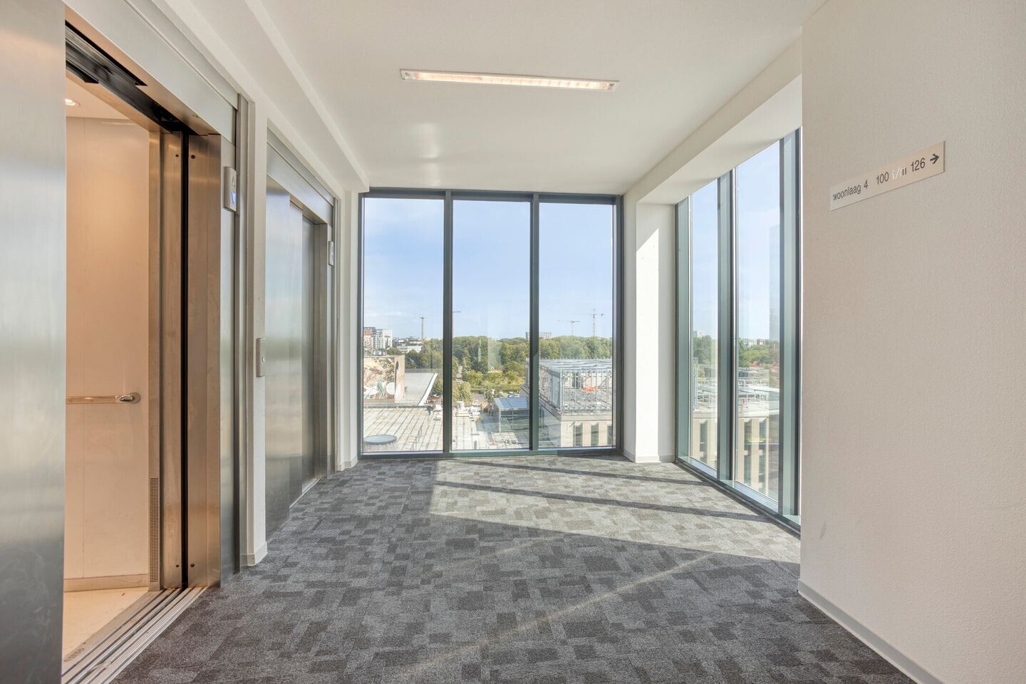 Appartement te koop: Raadhuisplein 120, Hoofddorp