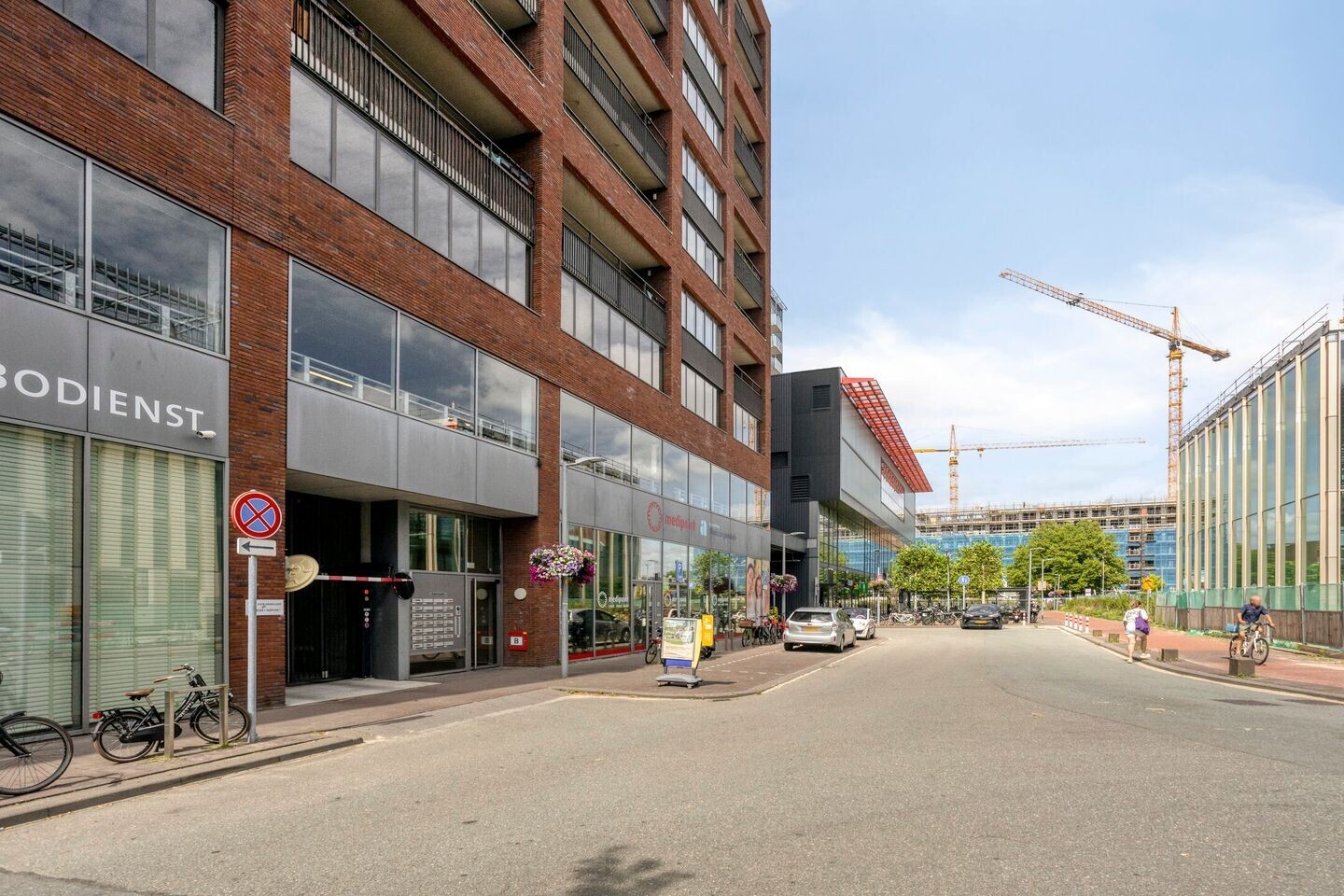 Appartement te koop: Raadhuisplein 120, Hoofddorp