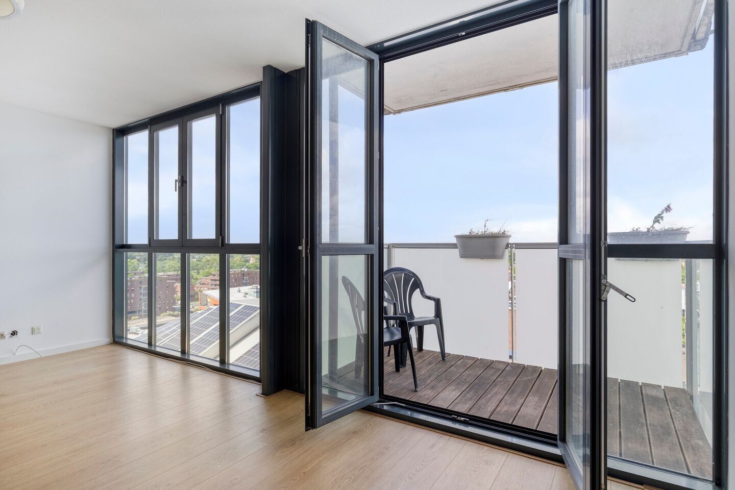 Appartement te koop: Raadhuisplein 172, Hoofddorp