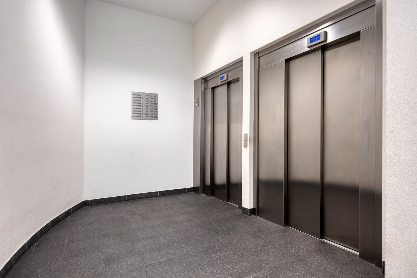 Appartement te koop: Raadhuisplein 216, Hoofddorp